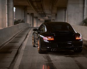 Превью обои porsche 997, porsche, машина, черный, спорткар, вид сзади