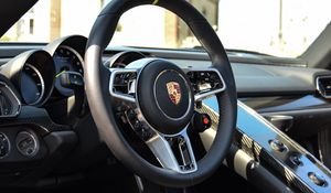 Превью обои porsche, автомобиль, руль, салон, панель