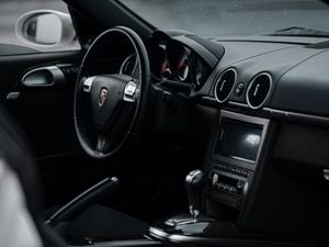 Превью обои porsche cayman s, porsche, машина, салон, черный, руль