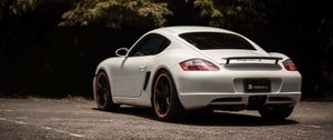 Превью обои porsche cayman s, porsche, машина, спорткар, белый, вид сбоку