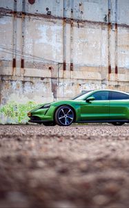 Превью обои porsche taycan, porsche, автомобиль, зеленый