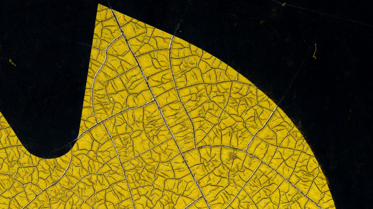 Обои поверхность, трещины, желтый, абстракция, линии