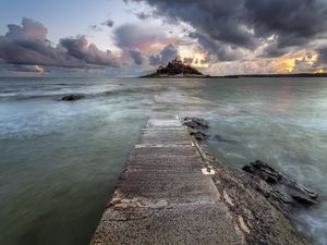 Превью обои пристань, море, остров, облака, пейзаж