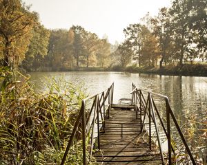 Превью обои пристань, озеро, деревья, пейзаж, природа