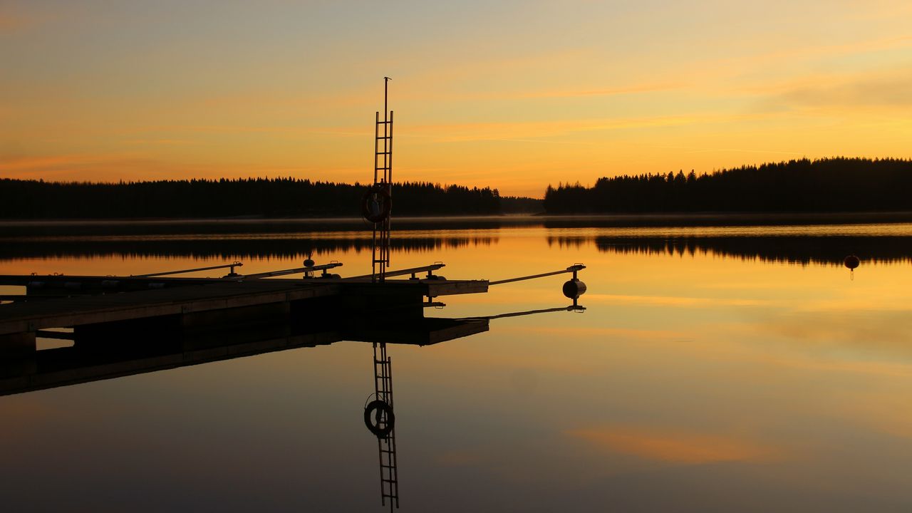Обои пристань, река, лестница, сумерки