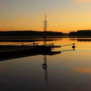 Превью обои пристань, река, лестница, сумерки