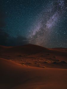 Превью обои пустыня, ночь, звездное небо, пейзаж, темный