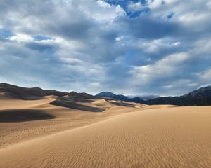 Превью обои пустыня, пески, дюны, облака, природа