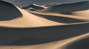 Превью обои пустыня, песок, дюны, холмы