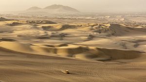 Превью обои пустыня, песок, дюны, автомобиль