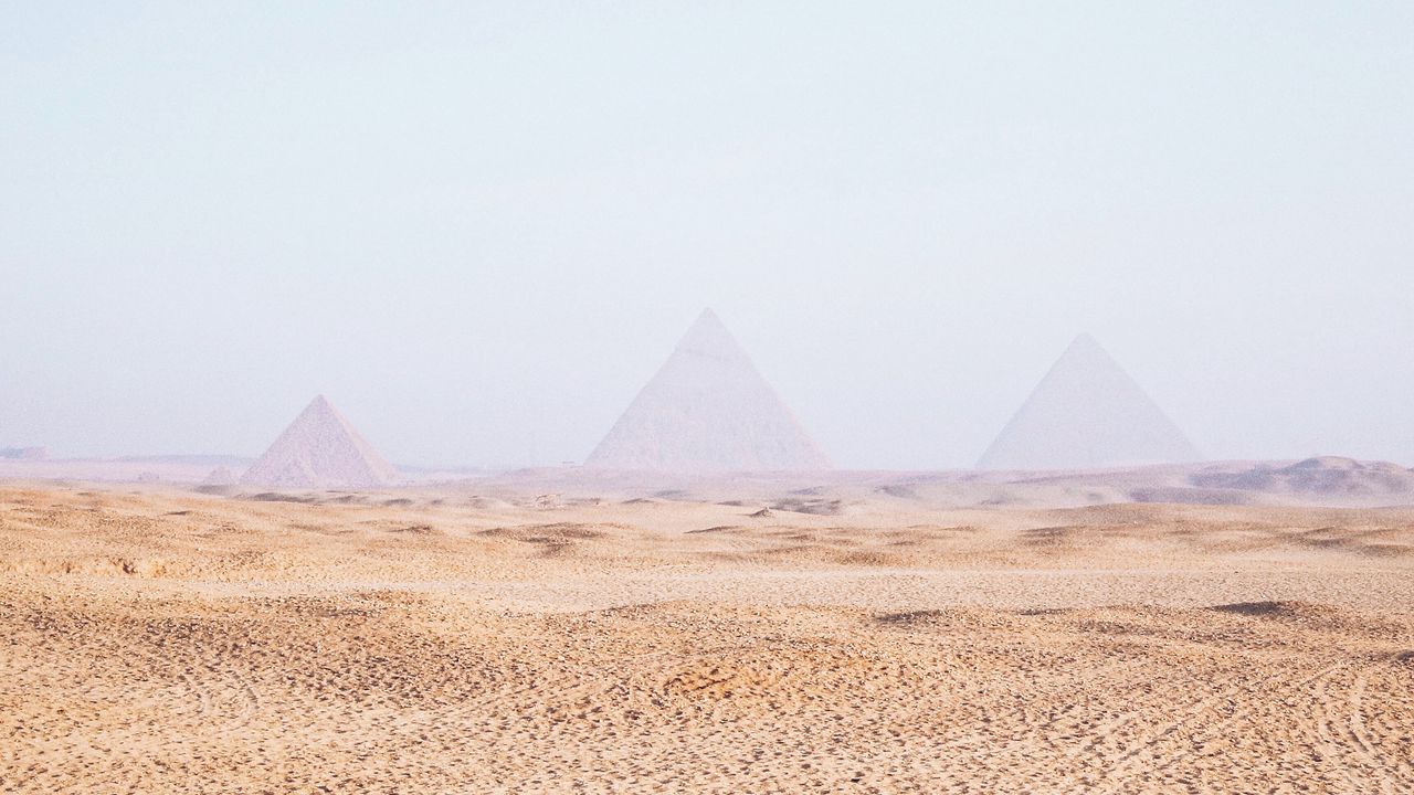Обои пустыня, песок, пирамиды