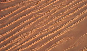 Превью обои пустыня, песок, вид сверху, коричневый