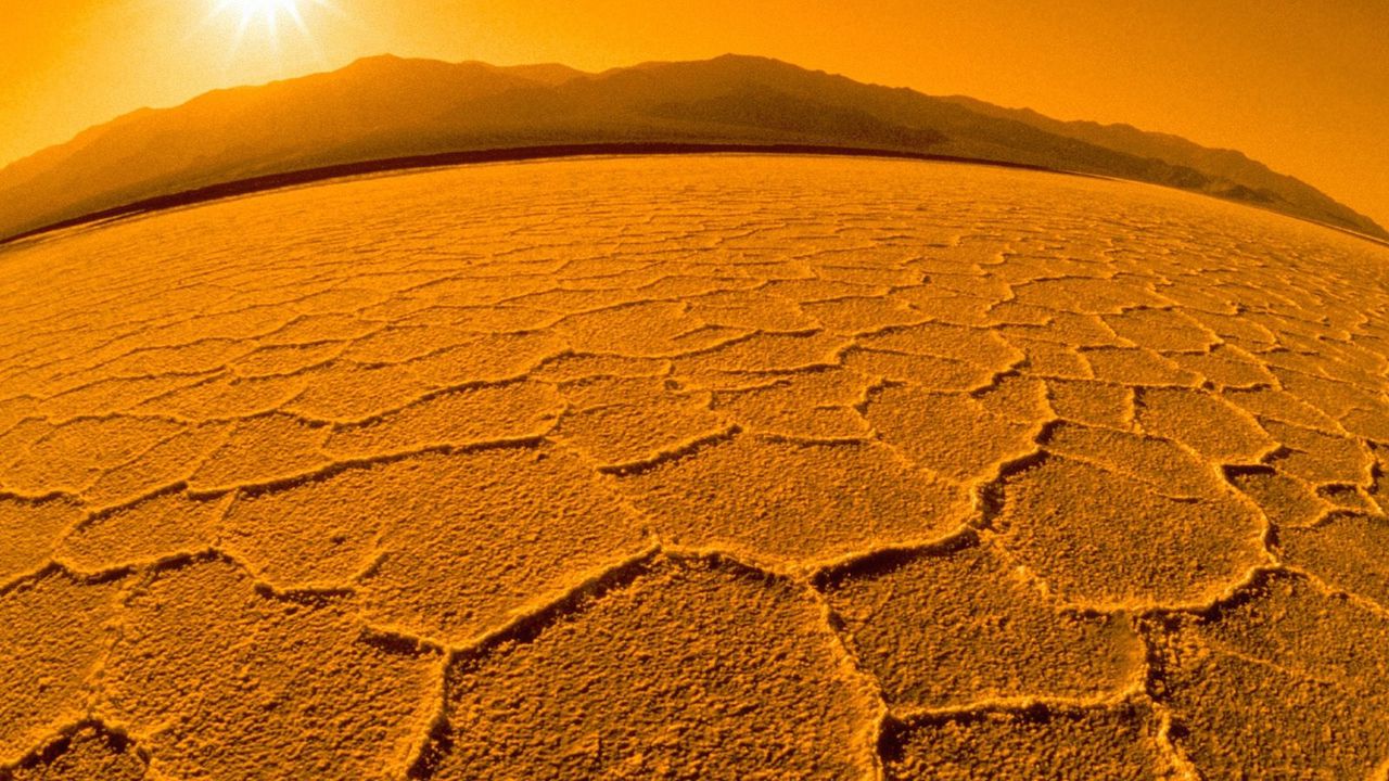 Обои пустыня, засуха, солнце, жара, день, земля