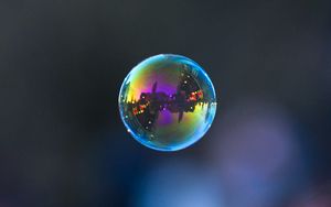 Превью обои пузырь, город, отражение, ночь, темный