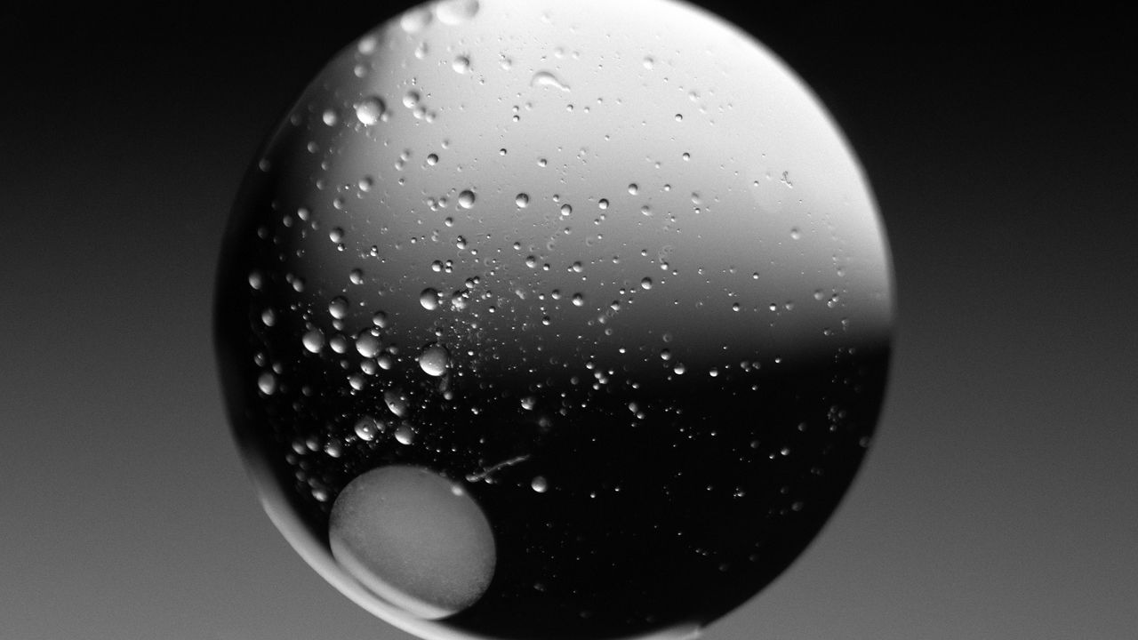 Обои пузырь, шар, жидкость, абстракция, черно-белый