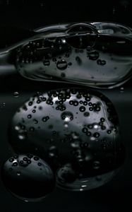 Превью обои пузыри, вода, темный, макро