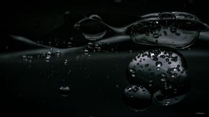 Превью обои пузыри, вода, темный, макро