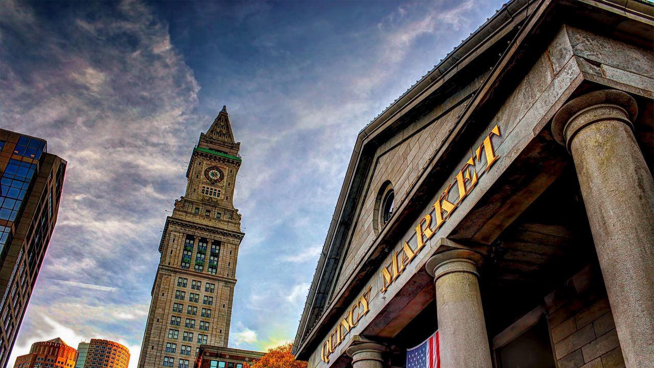 Обои quincy market, бостон, здание, небо, каменный