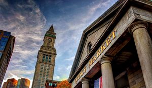 Превью обои quincy market, бостон, здание, небо, каменный