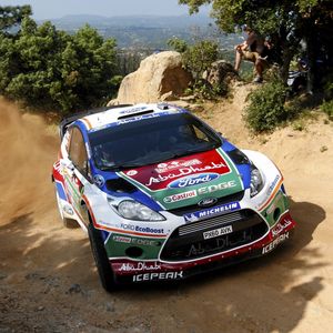 Превью обои ралли, wrc, пыль, fiesta, ford