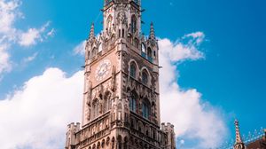 Превью обои ратуша, флаги, башня, часы, архитектура, облака