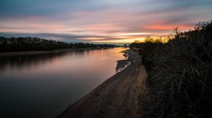 Превью обои река, берег, закат, вечер, природа