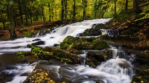 Превью обои река, деревья, камни, вода, осень, природа
