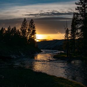Превью обои река, деревья, сумерки