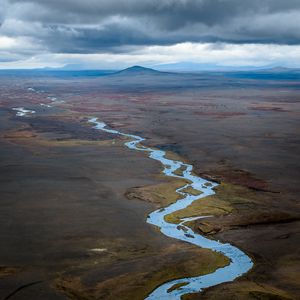 Превью обои река, долина, горы, пейзаж, природа