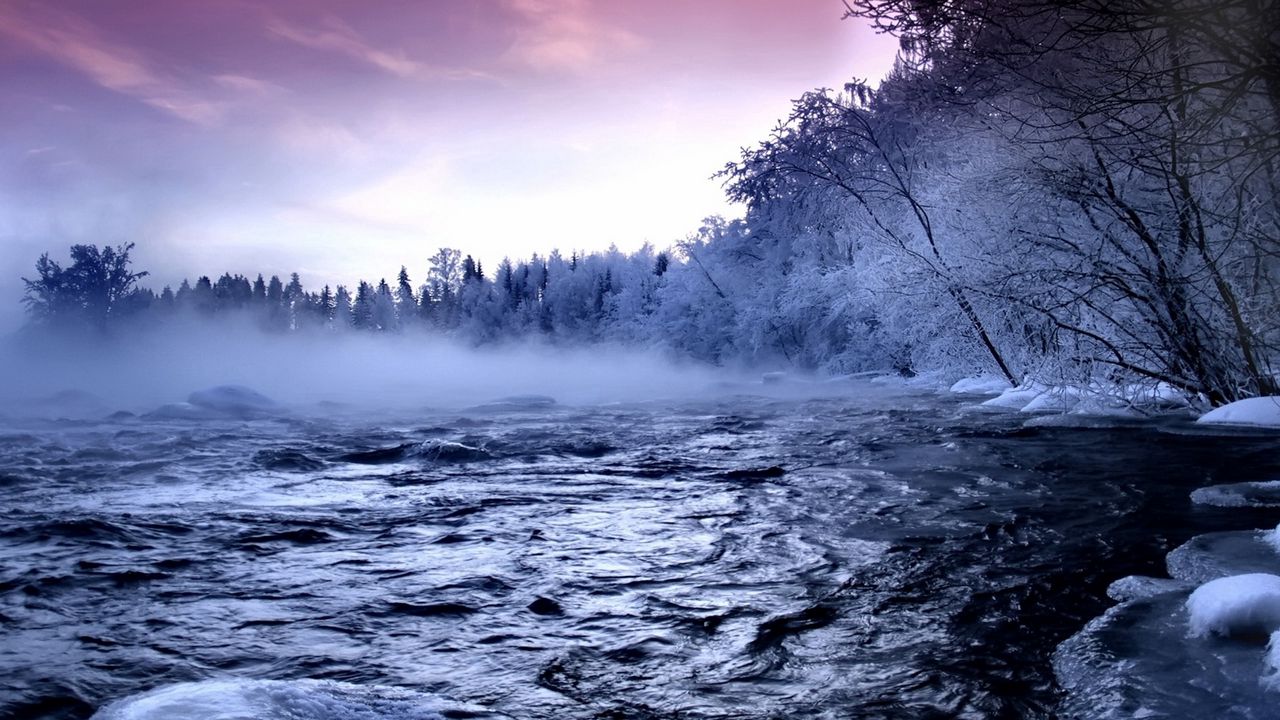 Обои река, лед, деревья, туман, течение, иней, вода, зима