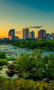 Превью обои река, мост, деревья, здания, город, природа