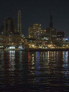 Превью обои река, мост, лодки, здания, огни, ночь
