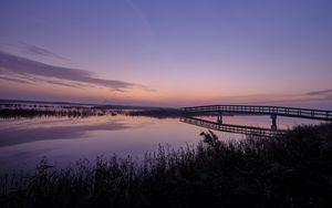 Превью обои река, мост, сумерки, вода, природа, вечер