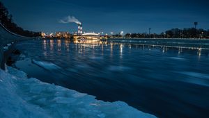 Превью обои река, ночной город, огни, лед, замерзший