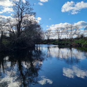 Превью обои река, пейзаж, природа, деревья, небо, отражение