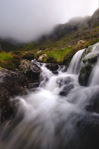 Превью обои река, ручей, камни, горы, облака