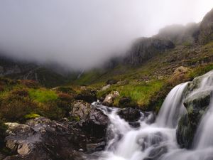 Превью обои река, ручей, камни, горы, облака