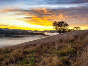 Превью обои река, туман, берег, закат, облака