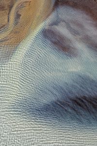 Превью обои река, вода, рябь, берег, вид сверху
