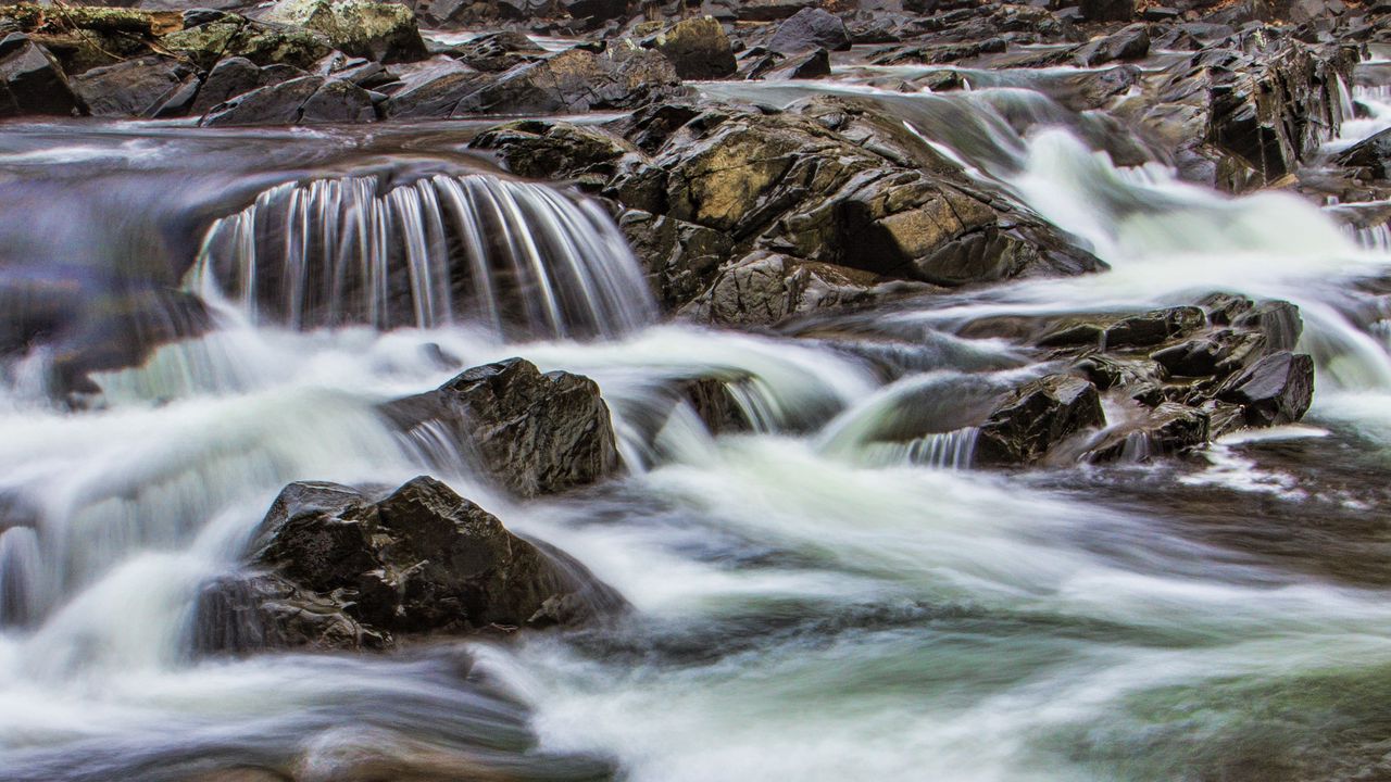 Обои река, водоем, вода, камни, природа