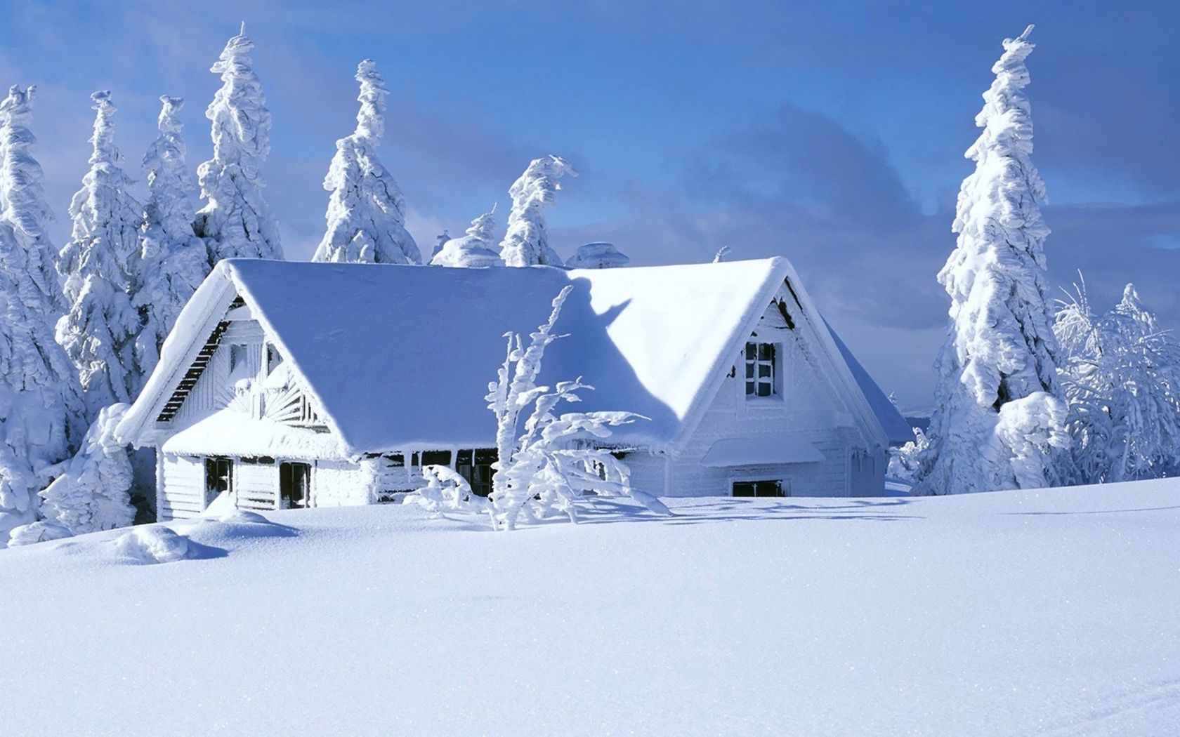 Almost winter. Зимний домик. Заснеженный домик. Домик в снегу. Красивая Снежная зима.