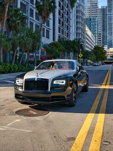 Превью обои rolls-royce, автомобиль, черный, дорога