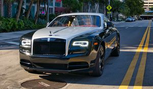 Превью обои rolls-royce, автомобиль, черный, дорога