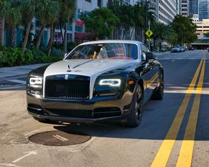 Превью обои rolls-royce, автомобиль, черный, дорога