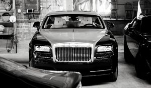 Превью обои rolls-royce, автомобиль, черный, черно-белый