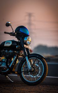 Превью обои royal enfield, мотоцикл, байк, дорога