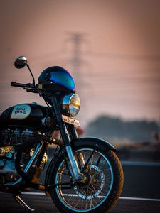 Превью обои royal enfield, мотоцикл, байк, дорога