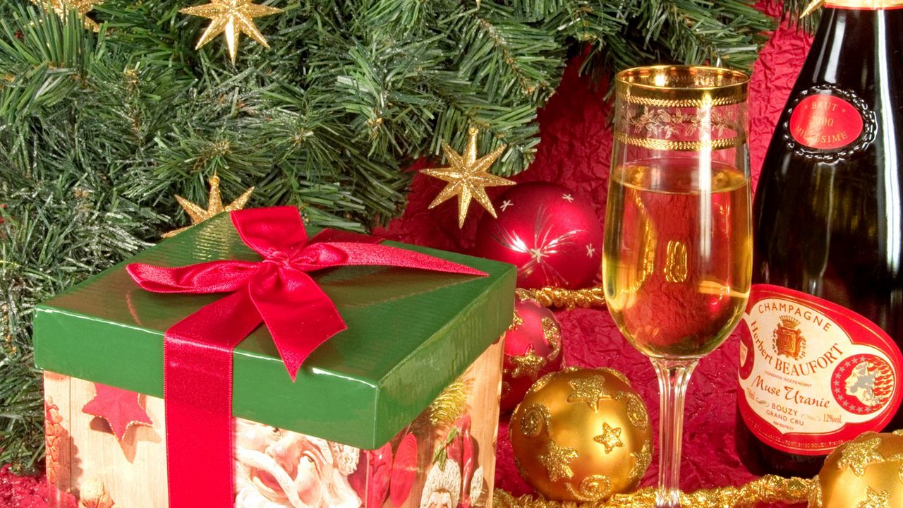 Обои рождество, новый год, подарок, шампанское, коробка