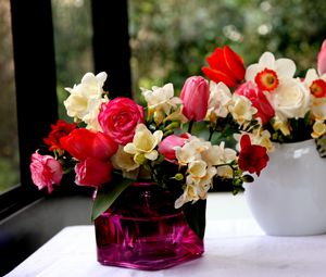 Превью обои розы, фрезия, цветы, нарциссы, тюльпаны, букеты, вазы
