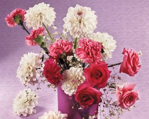 Превью обои розы, георгины, гвоздики, цветы, букет, ваза, красота